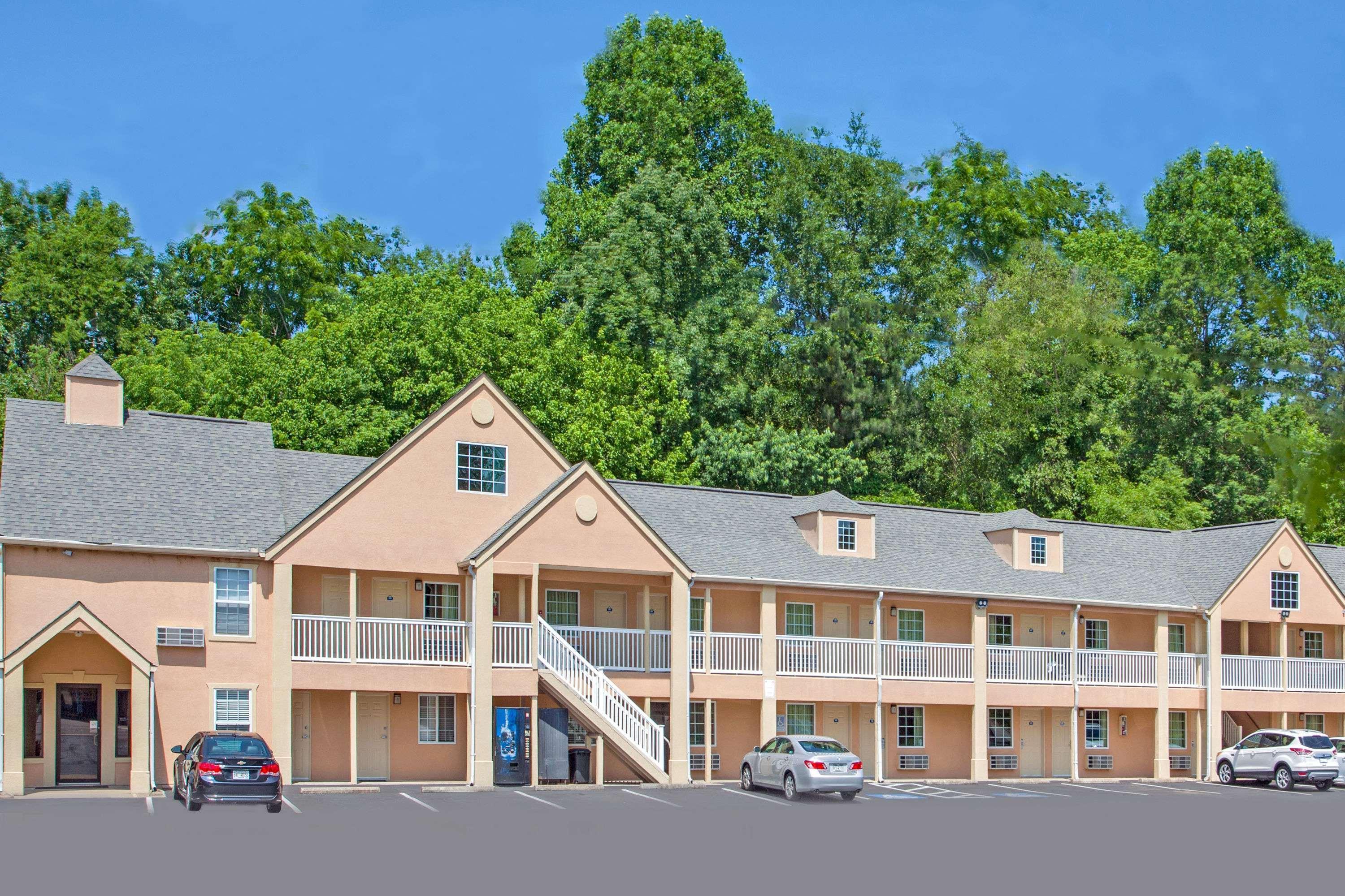 Days Inn By Wyndham Canton Esterno foto